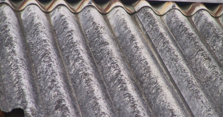 stara-azbestova-strecha.jpg